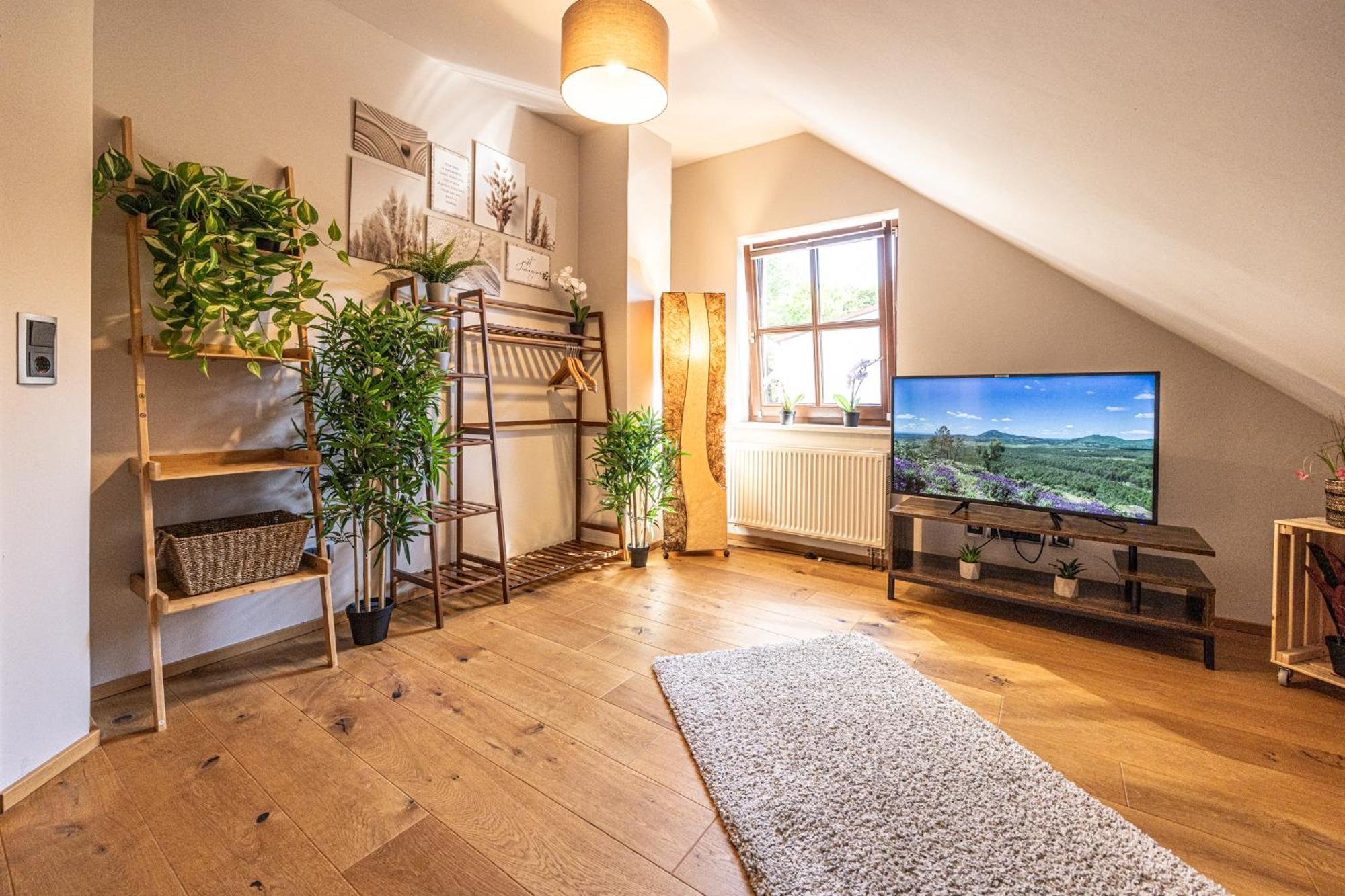 Wellnessparadies Mit Sauna Und Whirlpool 克拉科夫西 外观 照片